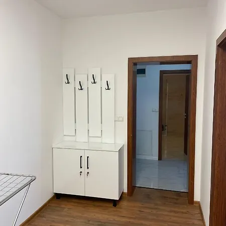 Regim Hotelier Deva, Str. Mihai Viteazu, Bl. !!! Apartment